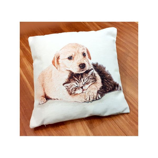 Cuscino labrador e gattino